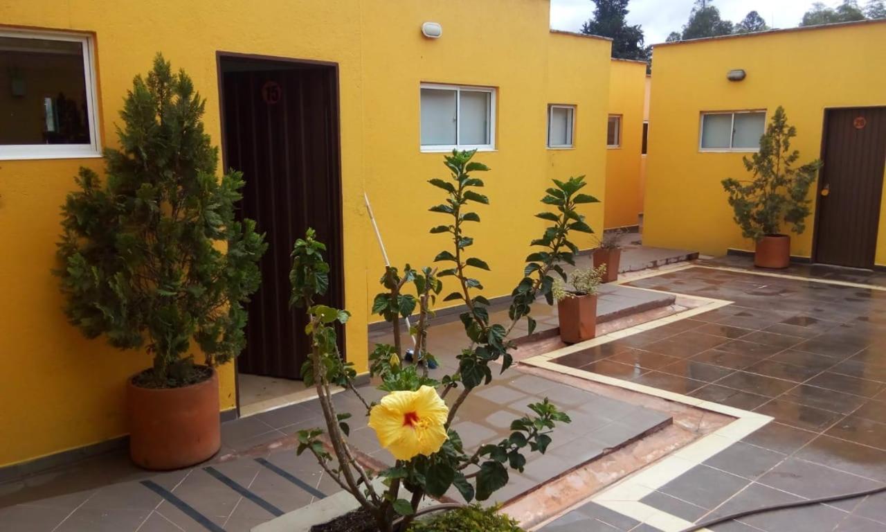 Hostal El Hangar Rionegro Eksteriør bilde