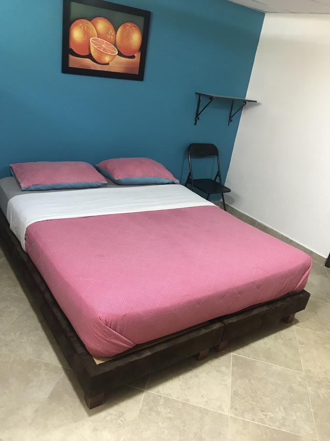Hostal El Hangar Rionegro Eksteriør bilde