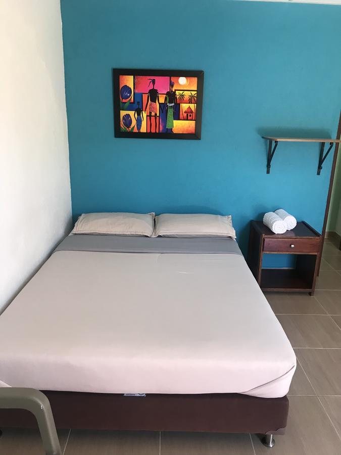 Hostal El Hangar Rionegro Eksteriør bilde